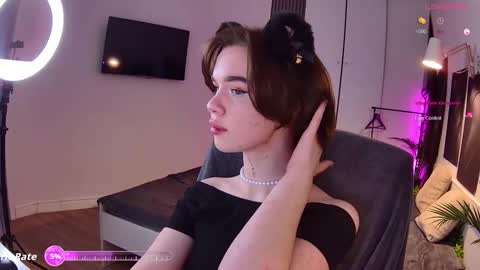 Alice online show from March 22, 9:43 pm