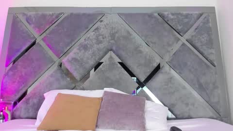 Snapshot of sweetsalome_01 chatting on September 23, 12:36 pm sweetsalome_01 online show from September 23, 12:36 pm