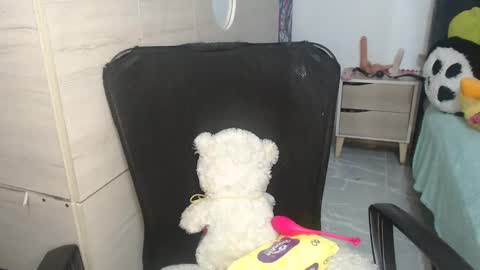 sweett_candy1 online show from November 12, 2:20 am