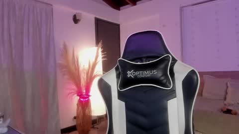 Cat independent model  online show from February 25, 4:14 am