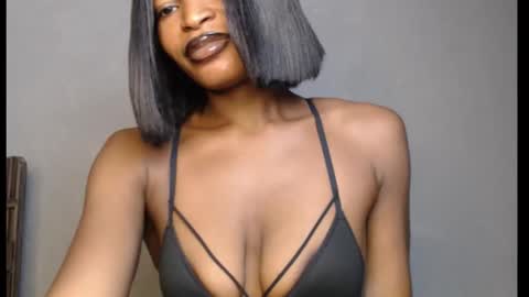 sweetxxboobsx online show from March 18, 8:19 am