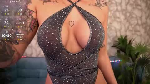 Sweety one  online show from October 21, 1:15 pm