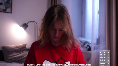 Mia online show from October 24, 1:45 am