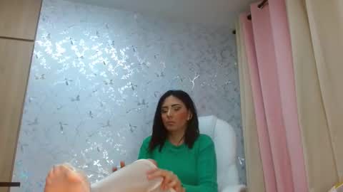 Taliana online show from December 28, 2:01 am