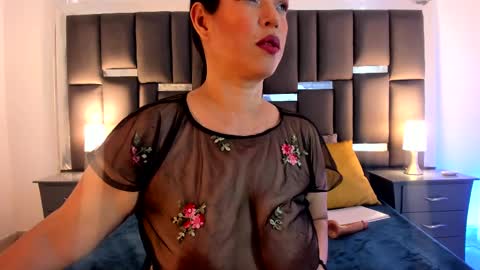 tali  online show from February 28, 5:37 pm