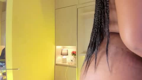 Tami online show from December 16, 7:42 pm