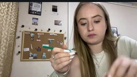 Karina online show from April 3, 7:34 pm