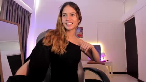 Snapshot of tamy_edwards chatting on October 16, 8:22 pm Tamy online show from October 16, 8:22 pm