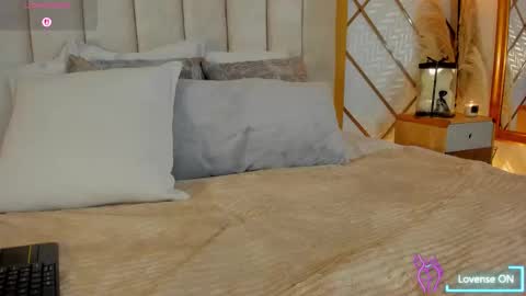 Snapshot of tamy_honey chatting on September 23, 12:20 am Tamy online show from September 23, 12:20 am