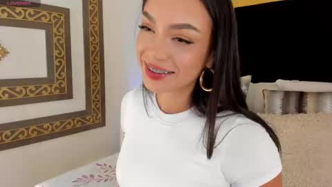 Snapshot of tamy_honey chatting on February 20, 8:03 pm Tamy online show from February 20, 8:03 pm