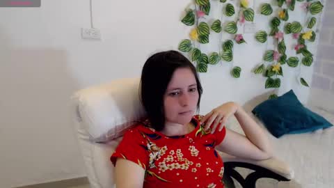 Tania  online show from October 26, 2:01 pm