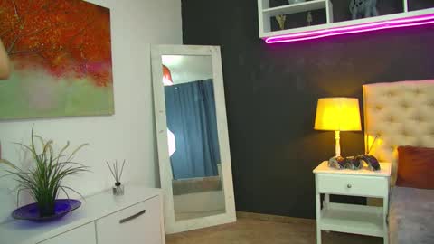 Tania Karevina online show from March 25, 5:44 am