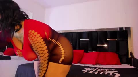 Snapshot of tashasant chatting on September 17, 9:35 pm tashasant online show from September 17, 9:35 pm