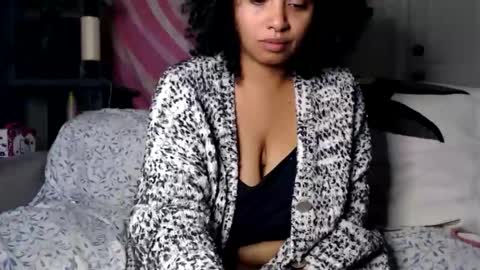 Tastee Kitty online show from December 1, 9:46 am