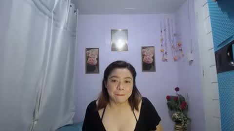 ALLIE online show from April 15, 3:12 pm