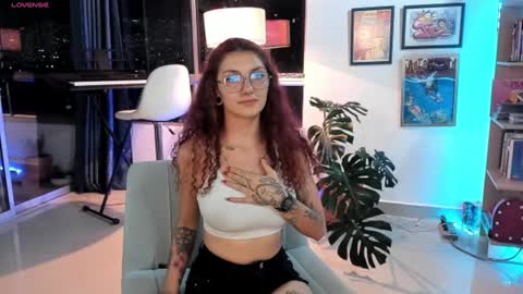 Snapshot of tastymeli8 chatting on December 12, 3:10 am Meli online show from December 12, 3:10 am