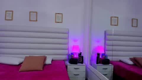 tatiana_arboleda online show from October 23, 1:17 pm