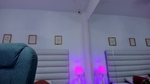 Snapshot of tatiana_arboleda chatting on September 30, 2:50 am tatiana_arboleda online show from September 30, 2:50 am