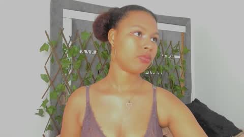 tatianasquirthot online show from February 28, 8:08 pm