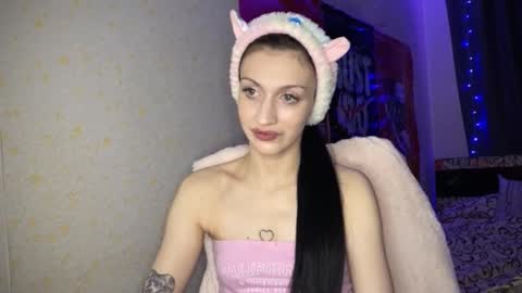 tatika_williams online show from December 22, 3:59 pm