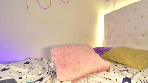 tatix online show from October 19, 4:09 pm