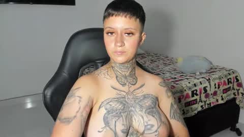 jess online show from February 10, 8:10 pm