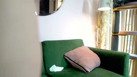 Nathalie Hardy  online show from September 18, 2:37 pm