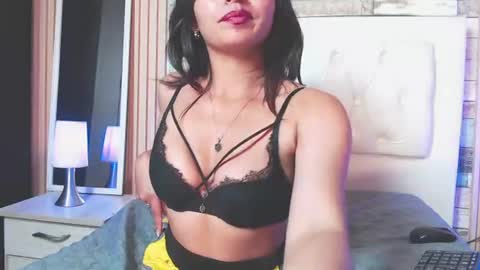 taylor_hs1 online show from June 17, 3:02 pm