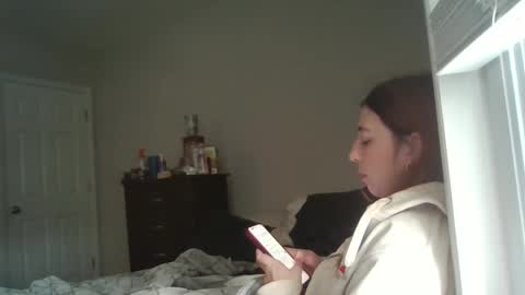 taylorslay online show from February 6, 8:45 pm