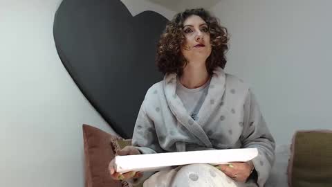 ALICIA--- online show from April 16, 5:19 am