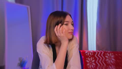 all me precious   online show from February 20, 6:26 am