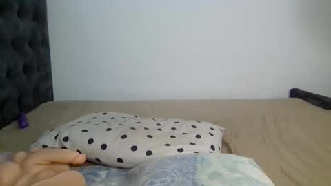 tiah online show from December 22, 3:20 am