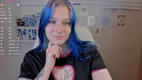 Snapshot of tender__kitty chatting on September 30, 2:12 pm  Sue  online show from September 30, 2:12 pm