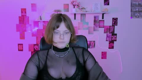 your love online show from April 7, 6:54 pm