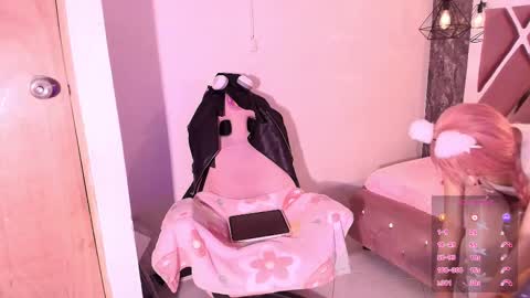 Terra Elowen online show from October 14, 11:13 am