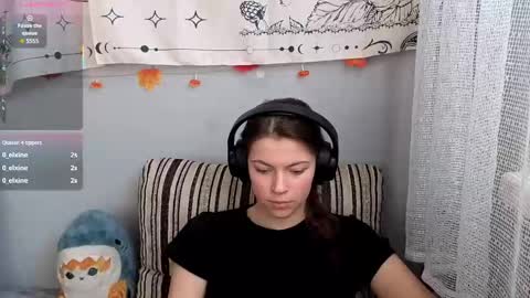 Anny Simpson online show from November 22, 6:38 am