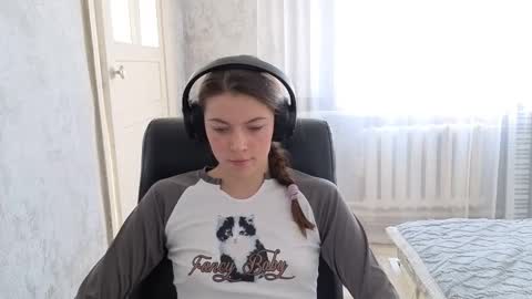 Anny Simpson online show from October 8, 4:50 am