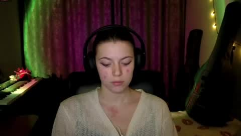 Anny Simpson online show from April 13, 9:37 pm