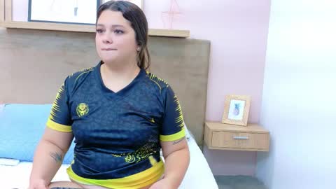 tessa stones online show from January 7, 3:32 am