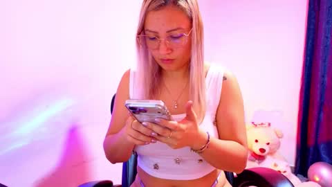 Tessy online show from January 31, 7:34 pm