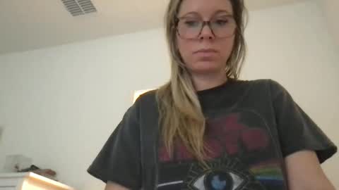 Daphne Summers online show from December 14, 6:25 pm