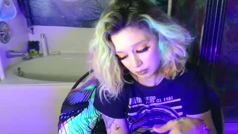 TEXASGIRLLLL online show from May 27, 1:19 pm