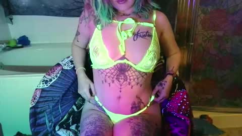 TEXASGIRLLLL online show from June 3, 12:06 pm