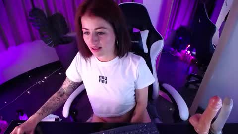 teylo_80as online show from February 14, 4:20 pm