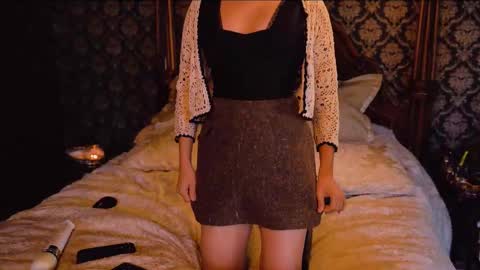 Joan online show from November 26, 8:21 pm