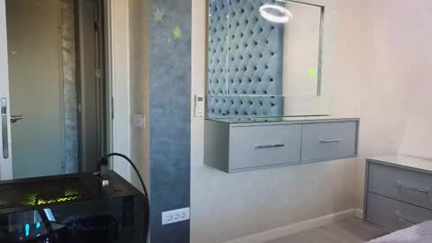 Theowonder online show from September 18, 6:23 am