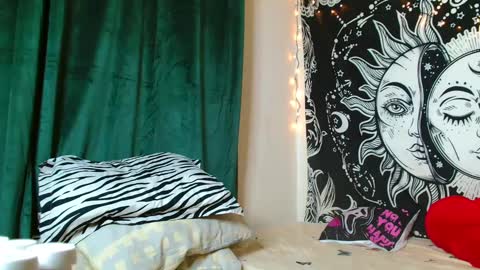 Maria online show from January 7, 9:46 pm