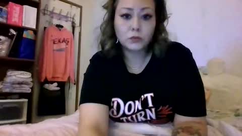 thickassazn93 online show from November 17, 11:38 pm