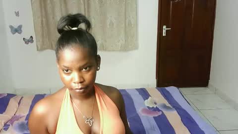 Snapshot of thickiie chatting on September 18, 9:57 pm thickiie online show from September 18, 9:57 pm