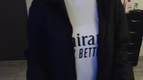 Snapshot of thomascooper_cams chatting on February 5, 11:28 pm VALERIA online show from February 5, 11:28 pm